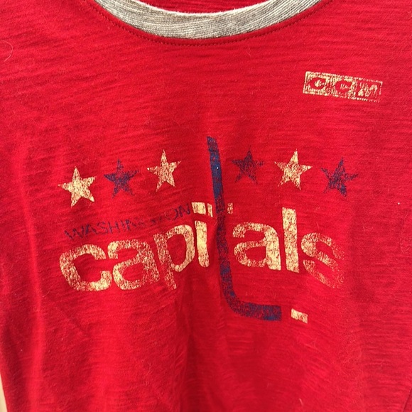 Washington Capitals Ladies Distressed Tee Shirt Size S - Picture 3 of 4